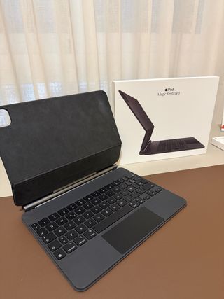 Teclado iPad 11' Magic Keyboard nero