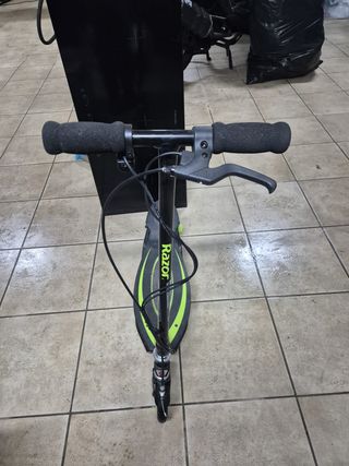 Patinete Eléctrico Razor E90