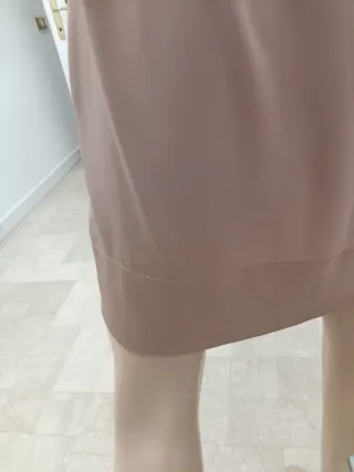 Abito in seta color nocciola