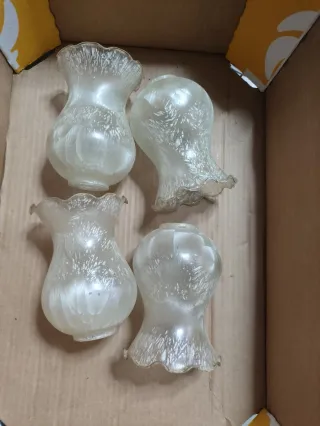 4 tulipas de cristal para lámpara