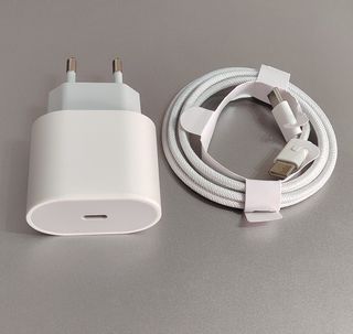 Cargador Rápido 35W compartible iPhone 15 16 17
