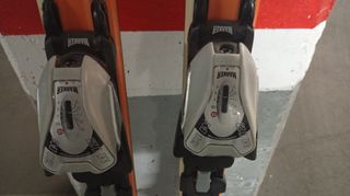 Esquís Völkl P60 168cm Fijaciones Marker M12 usado