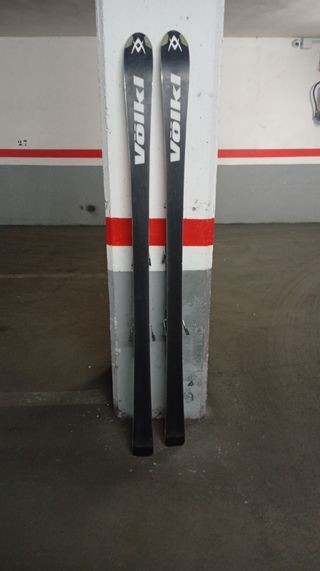 Esquís Völkl P60 168cm Fijaciones Marker M12 usado