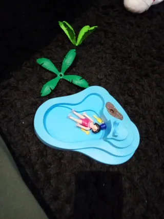 Piscina Playmobil con figura