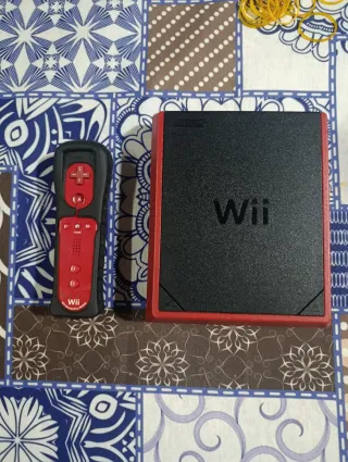 Nintendo Wii Mini Rossa + Mando