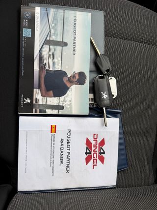 Peugeot Partner 4x4 Dangel Standard 600kgs BlueHDi 96kW