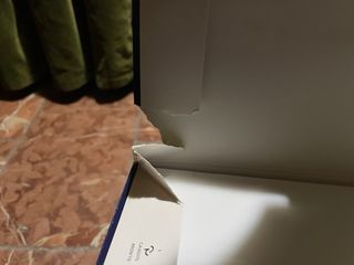 Caja Consola PS4 Pro 1TB