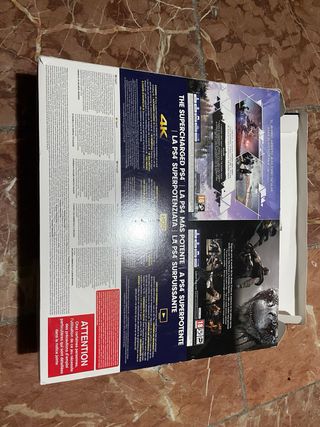 Caja Consola PS4 Pro 1TB