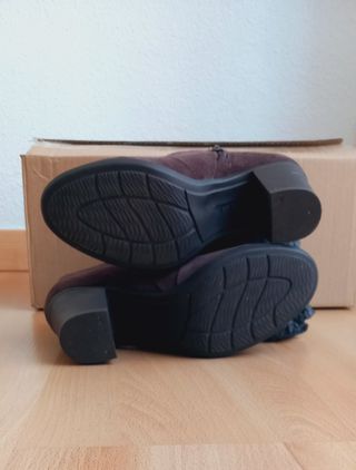 Botines de ante marrón chocolate Clarks