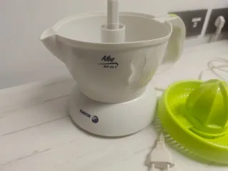 Exprimidor eléctrico