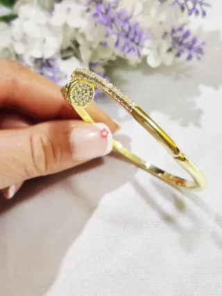 Pulsera Clavo Giratorio Chapado Oro 18K