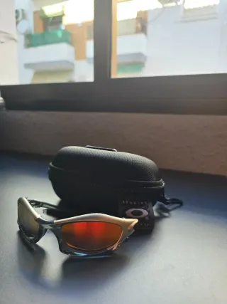 Gafas Oakley Ámbar + Complementos