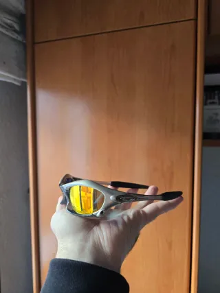 Gafas Oakley Ámbar + Complementos