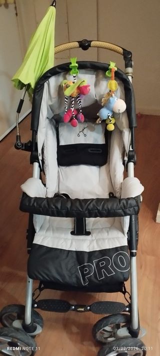 Carrito Jane con plástico de lluvia