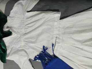 Conjunto Fallero: Blusón, Fajín y Pañuelo