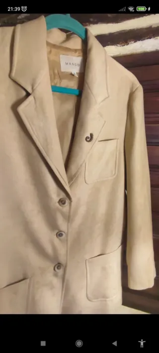 Chaqueta Mango Terciopelo Suave Beige