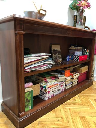 2 Muebles de entrada, madera maciza.