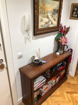 2 Muebles de entrada, madera maciza.