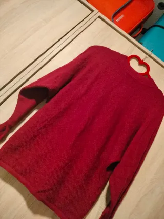 Jersey rojo granate con cremallera trasera sexy