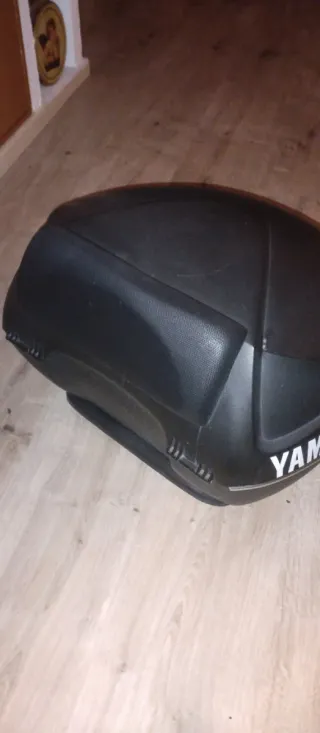 Maleta Trasera Shad SH36 Negra