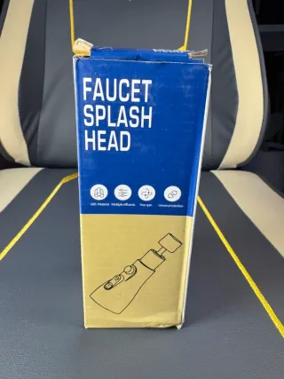 Testa rubinetto nero con accessori