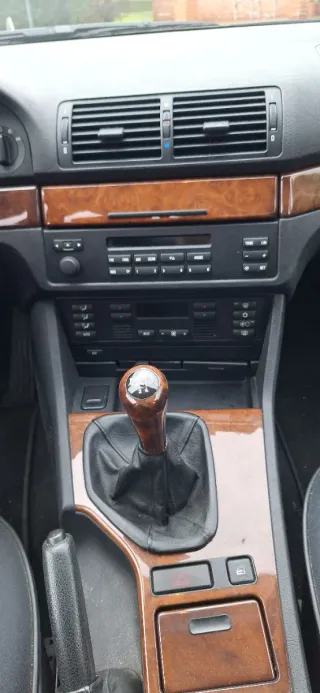 BMW 528i (E39)Manual 138.000 kms