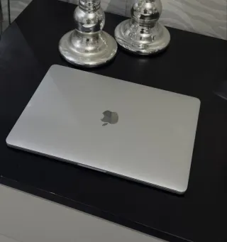 MacBook Pro 13 (Como Novo)