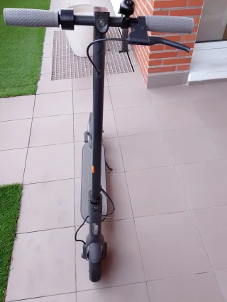 Patinete Eléctrico Xiaomi Gris