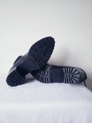 Botines Zara Tacón Grueso Negro