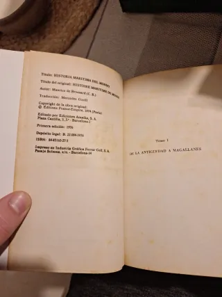 Historia marítima del mundo tomo 1 y 2.