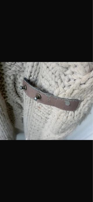 Chaleco de lana beige
