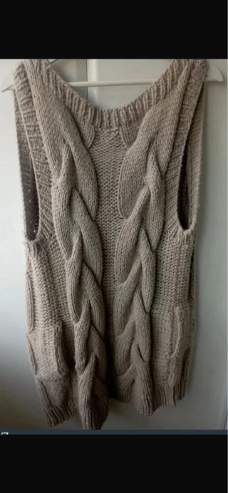 Chaleco de lana beige