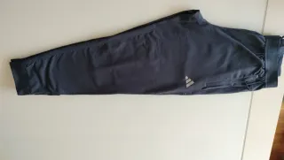 Pantalón Adidas gris