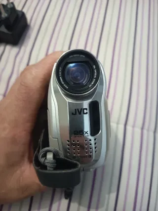 CAMARA DE VIDEO JVC