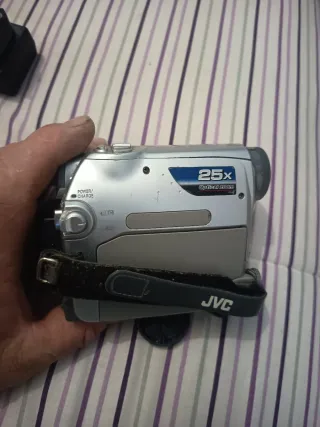 CAMARA DE VIDEO JVC