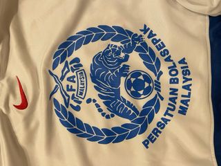 Sudadera Nike Malasia talla L mujer