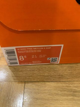 Nike Metcon 6 Talla 40 Negras/Moradas