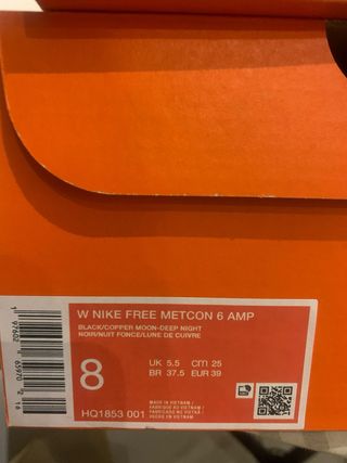 Nike Metcon 6 Talla 40 Negras/Moradas