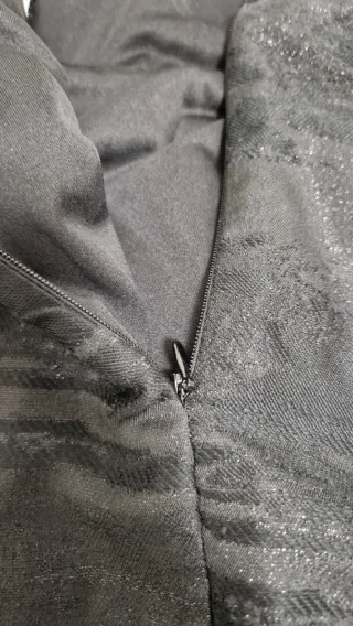 Vestido negro y gris con estampado