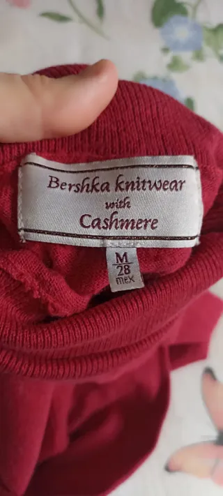 Jersey Bershka cuello alto talla M