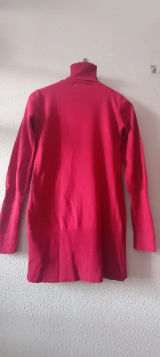 Jersey Bershka cuello alto talla M