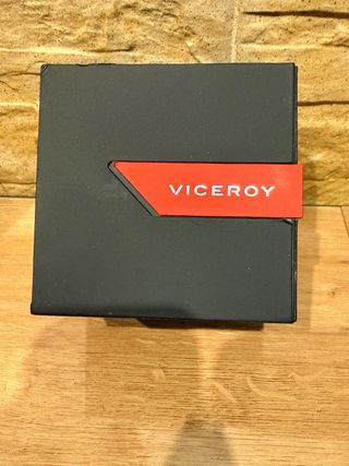 Reloj Viceroy chica acero con pedrería