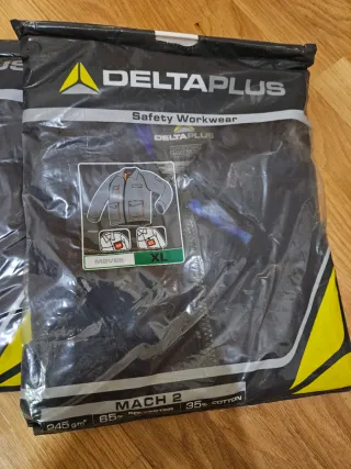 2 Pantalones y 1 Chaquetilla Trabajo XL