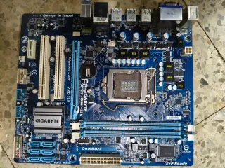 3 Placas Base. NO FUNCIONAN. Para Socket LGA1156