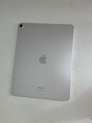 iPad Pro M2 con tastiera inclusa
