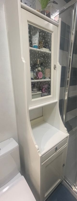 Mueble de baño alto IKEA blanco, se vende en León