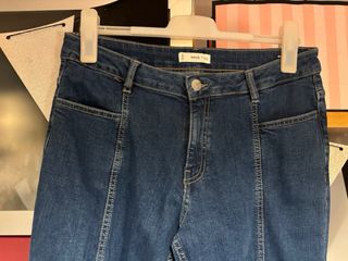 Pantalón vaquero con estrellas