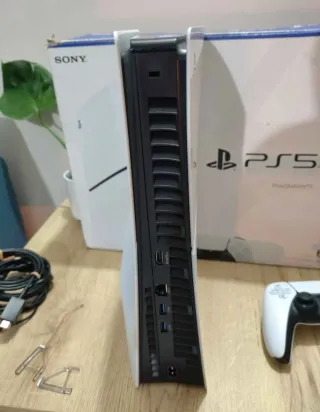 PlayStation 5 Slim 1TB "9 Meses"