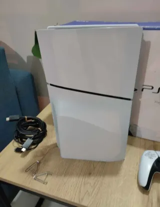 PlayStation 5 Slim 1TB "9 Meses"