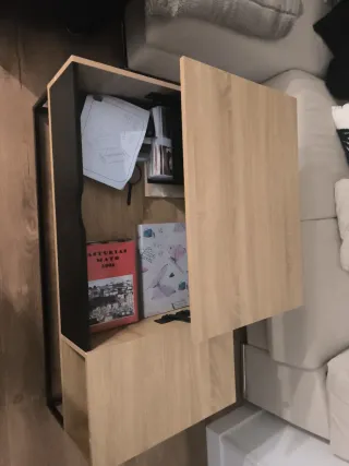 Mesa de comedor de madera